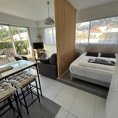 Apartman : En Rez De Jardin La Baule