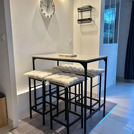 : En Rez De Jardin Daire La Baule