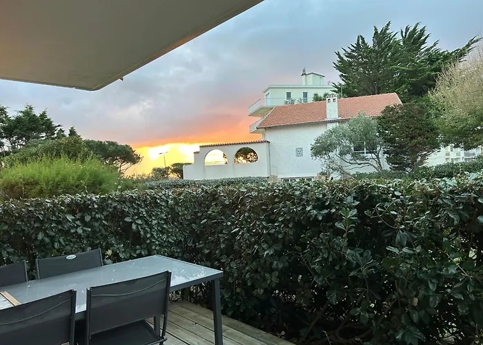 Apartament : En Rez De Jardin *